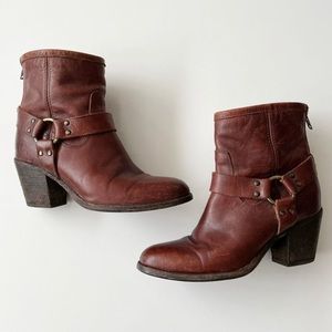 Frye Tabitha Harness Short Ankle Boots Brown Western O-ring Biker Booties 7.5 B
